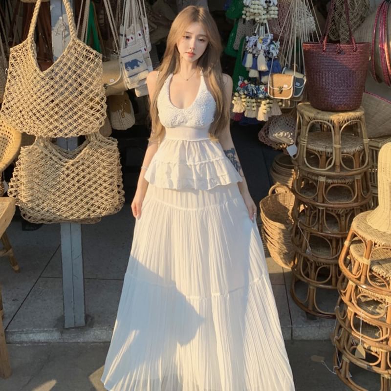 Flowy Sleeveless Top with High Waist Maxi Skirt