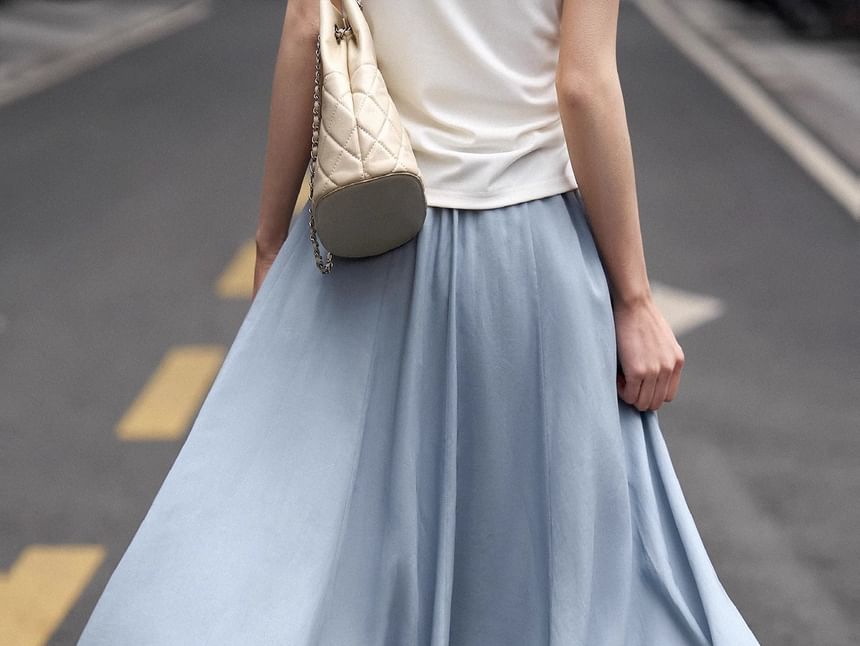 High-Rise Plain Maxi A-Line Skirt in Size L