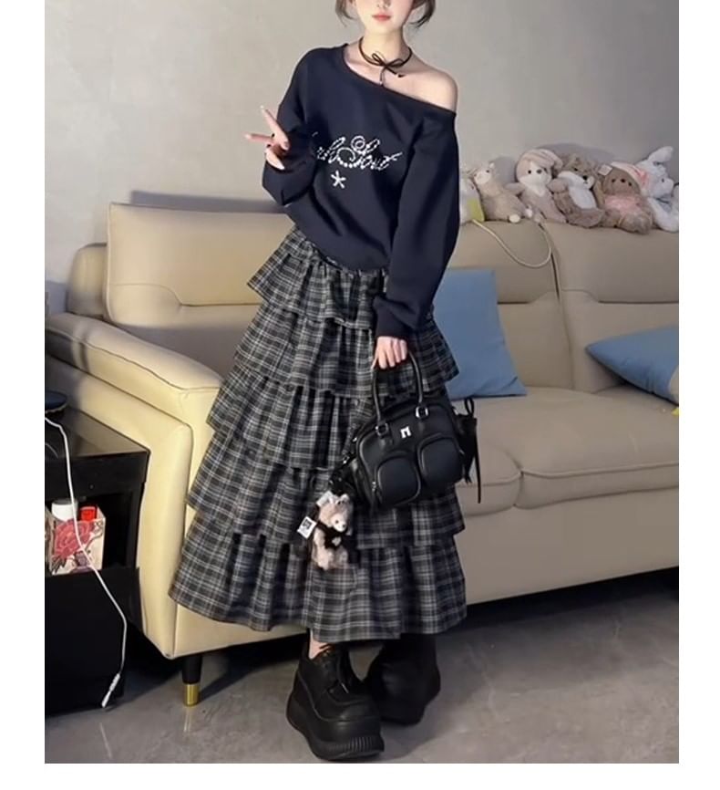 Tiered Midi Skirt with Plaid Pattern and High Rise