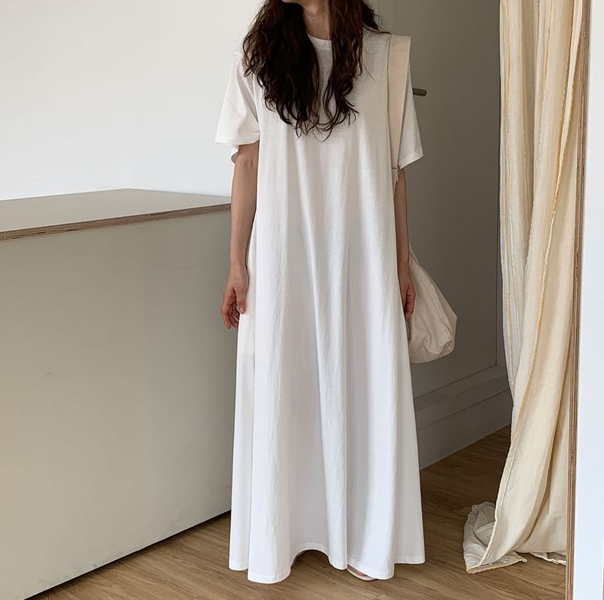 T-Shirt A-Line Maxi Dress - Elbow Sleeve Crewneck