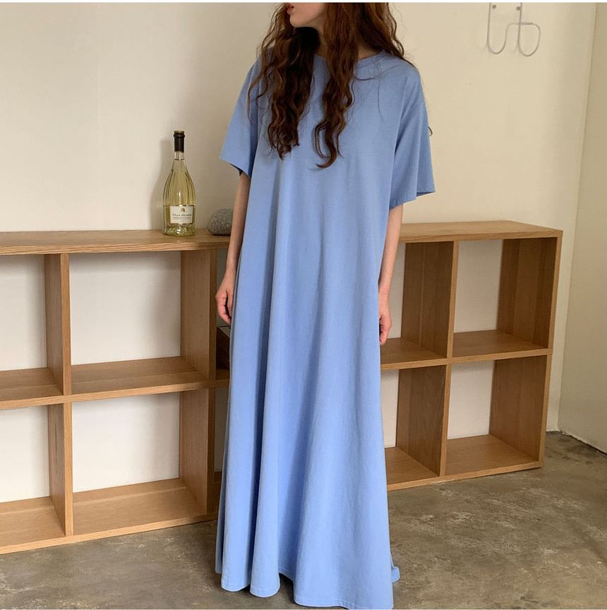 T-Shirt A-Line Maxi Dress - Elbow Sleeve Crewneck