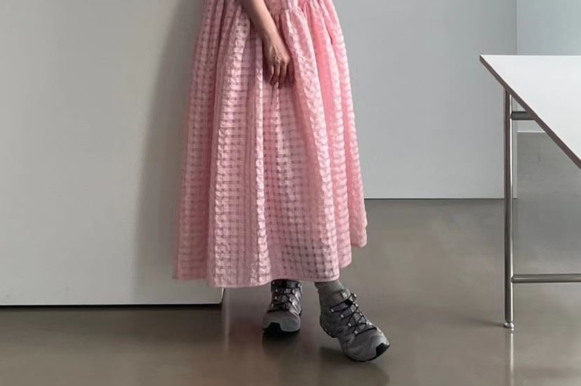 Puff Sleeve A-Line Maxi Dress - Crewneck Sleeveless