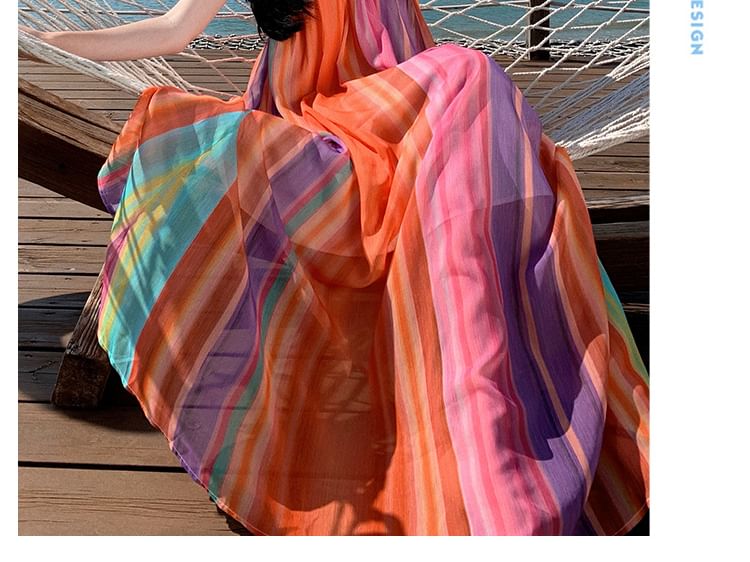 Color Block Halter A-Line Maxi Dress