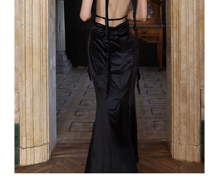 Velvet Open Back Ruched Spaghetti Strap Mermaid Maxi Dress