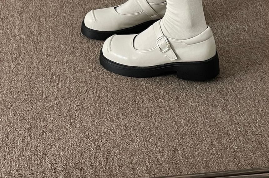 Round Toe Faux Leather Mary Jane Shoes
