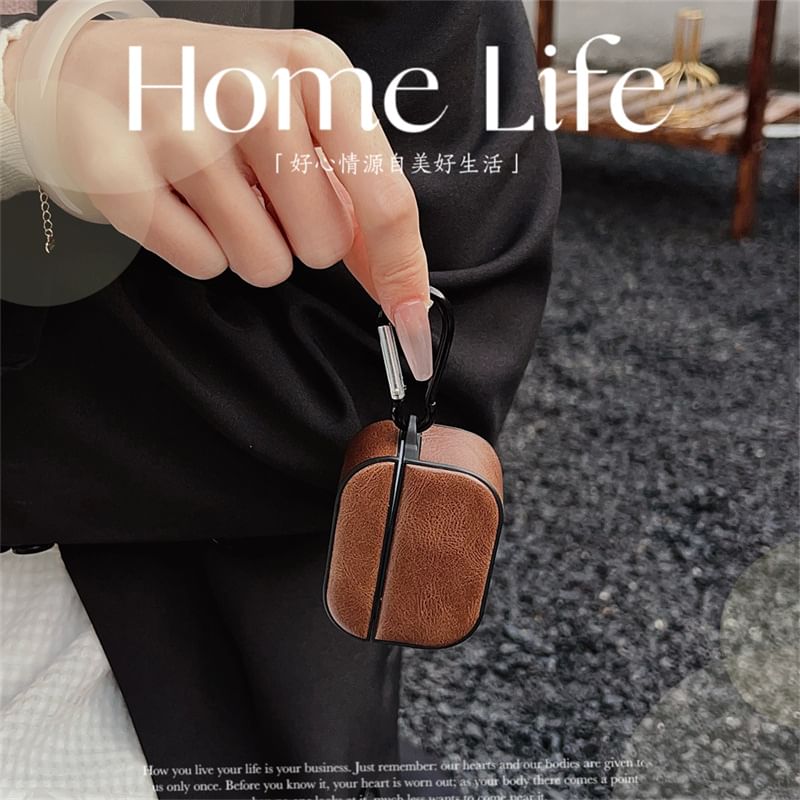 Clip Cover Protection Earphone + Leather AirPods Case Carabiner Set: Faux