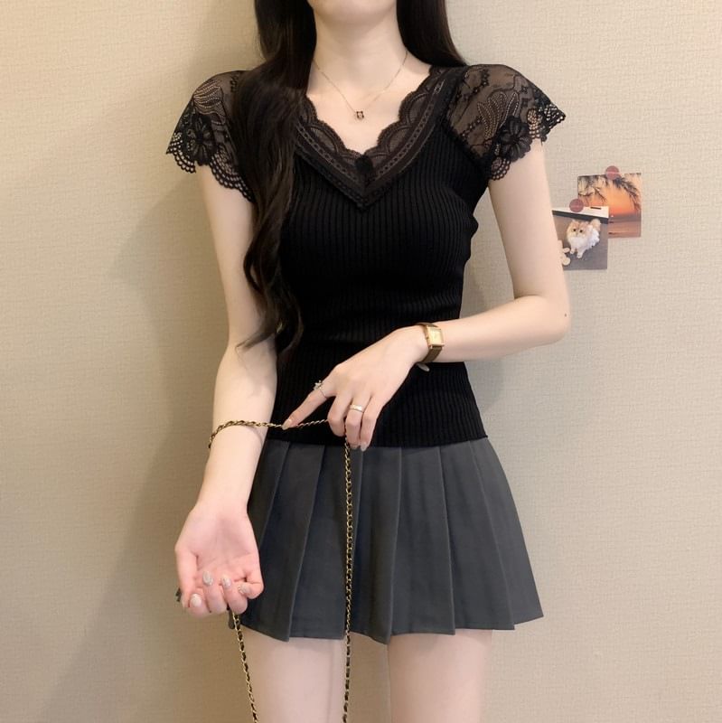 Lace Panel V Neck Short Sleeve Crop Top