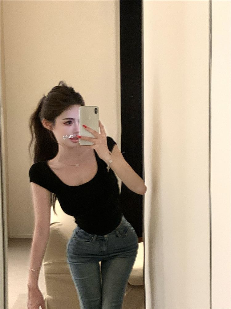 Lace Panel Short Sleeve Crop Top