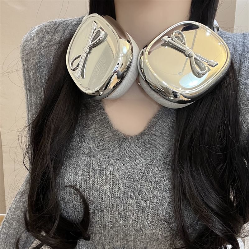 Bow Mirrored Apple AirPods Max Headphone Case Skin