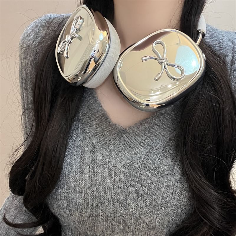 Bow Mirrored Apple AirPods Max Headphone Case Skin