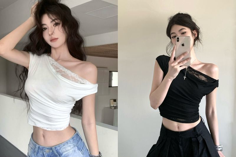 One-Shoulder Cropped Lace Trim Tee