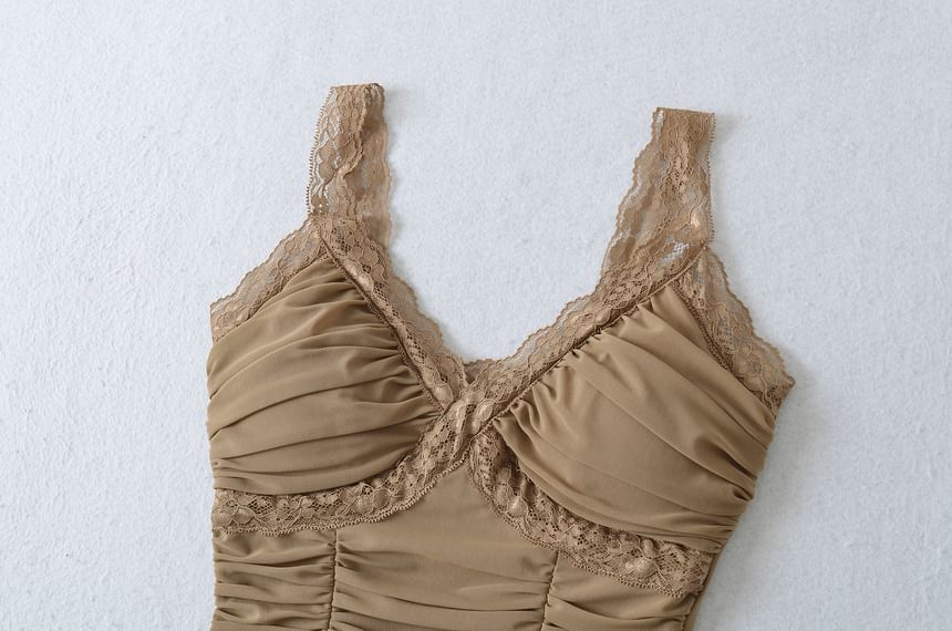 Ruched Lace Trim Padded Crop Tank