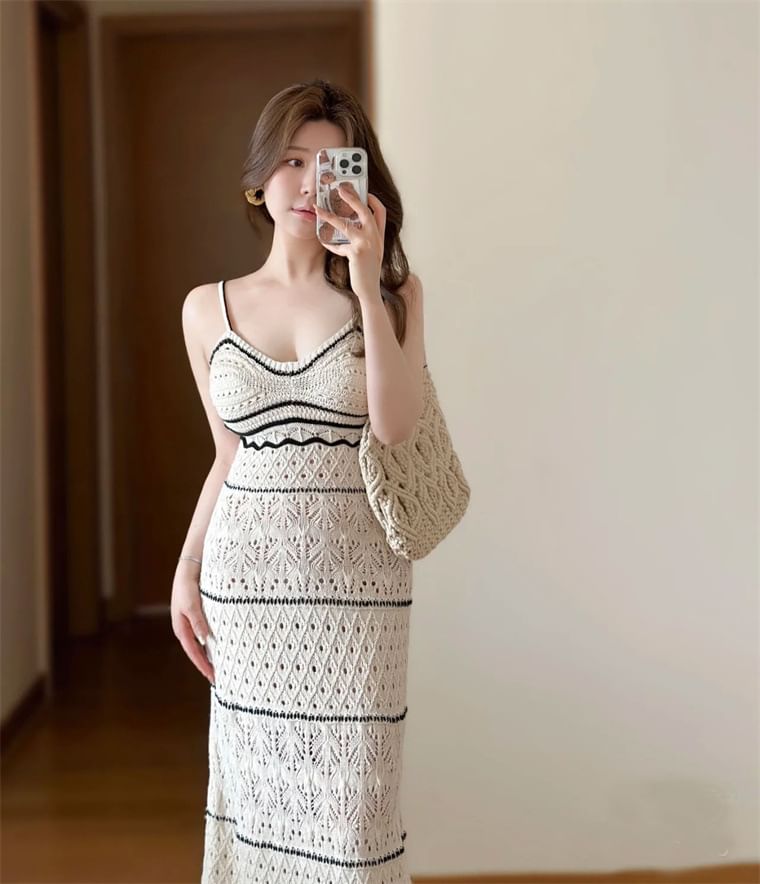 Spaghetti Strap V-Neck Contrast Trim Perforated Open Back Midi Sheath Knit Dress