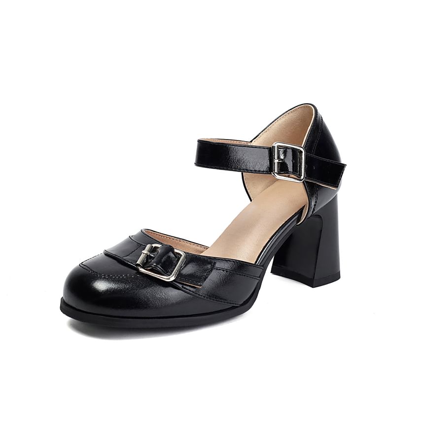 Chunky Heel Buckled Sandals