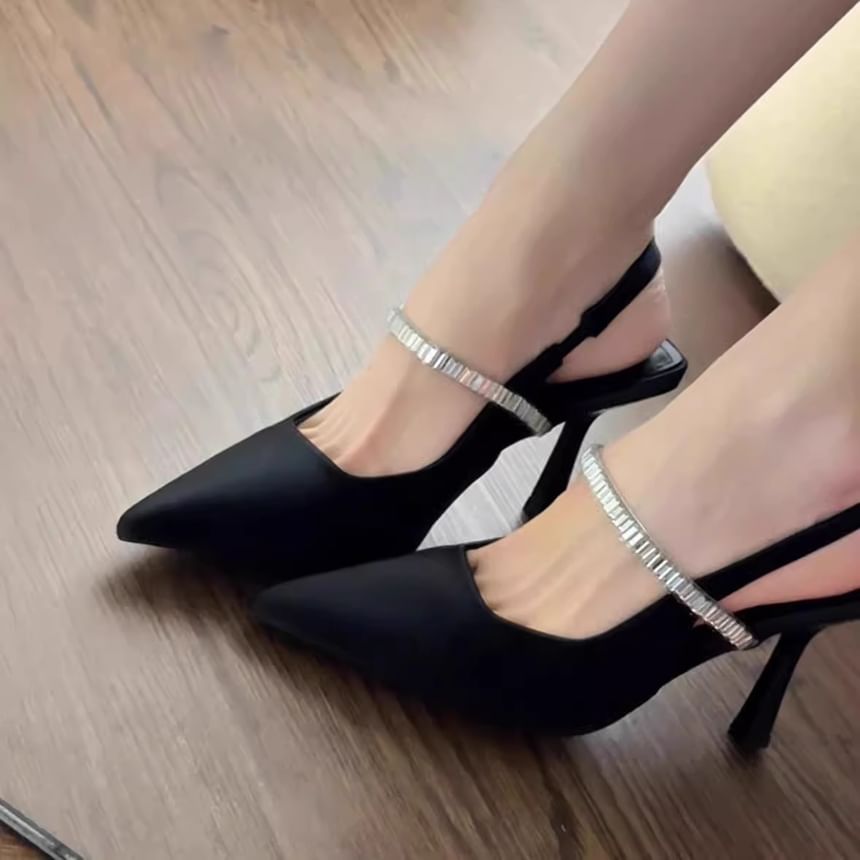 Kitten Heel Metal Strap Pointed Sandals