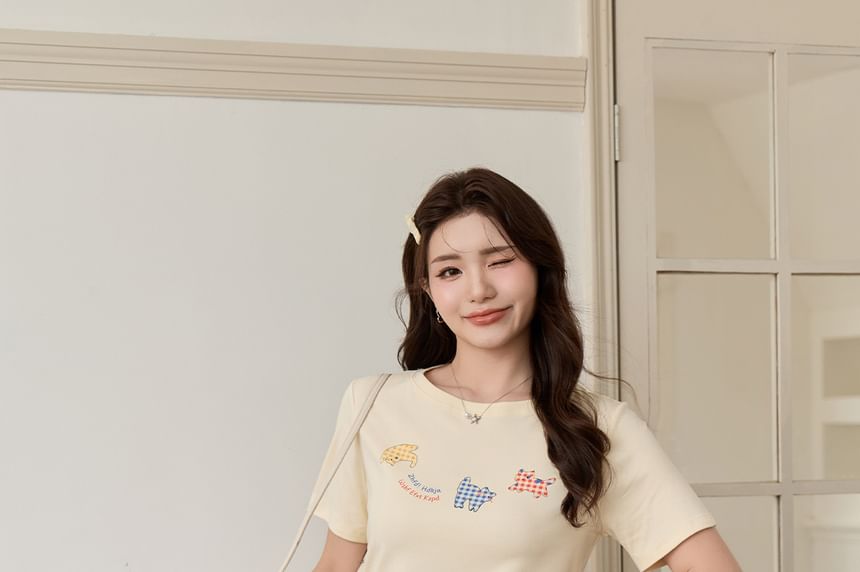 Lace-Trimmed Mini Skirt with High-Rise Waistline