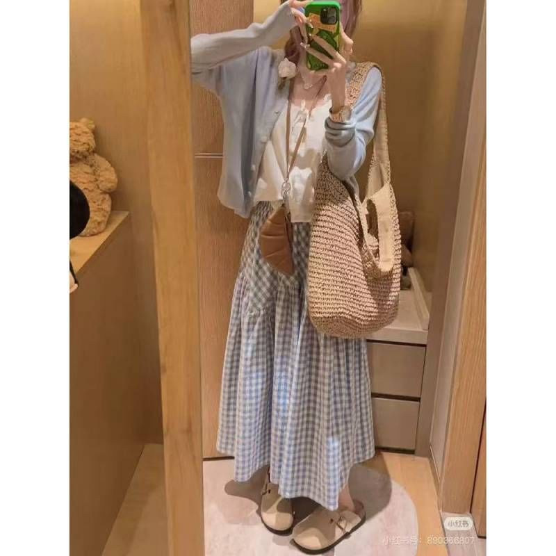 Plaid Maxi Skirt with High-Waist Flared Cut