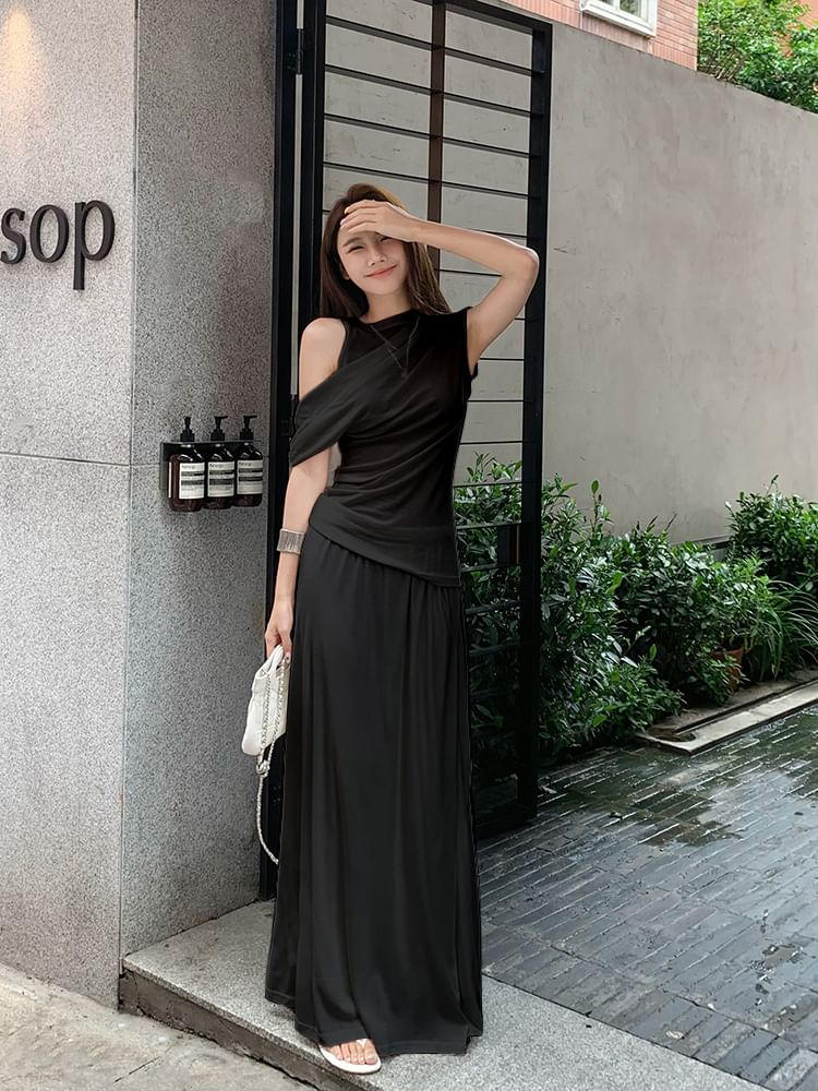 Cold Shoulder Tee & Maxi Skirt Two-Piece - High Waist
