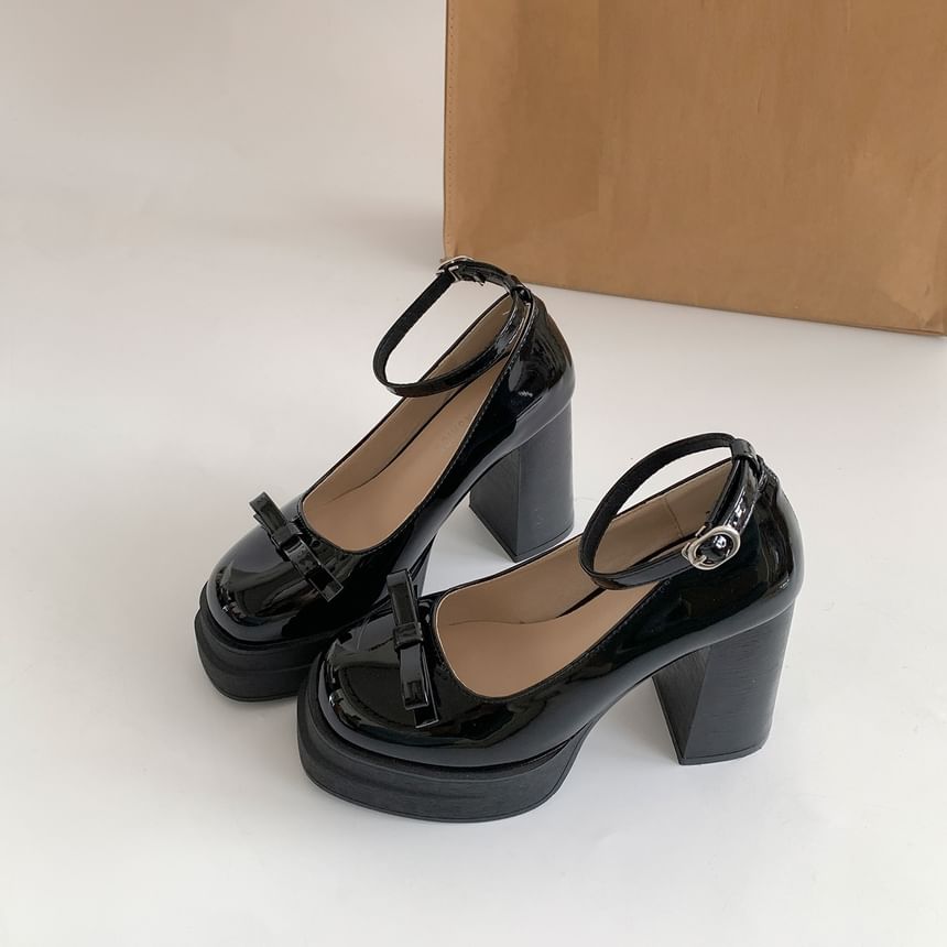 Faux Leather Patent Mary Jane Pumps