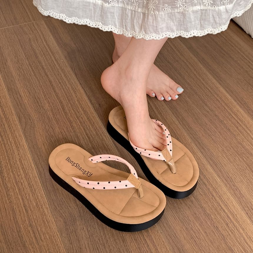 Dotted Platform Flip Flops