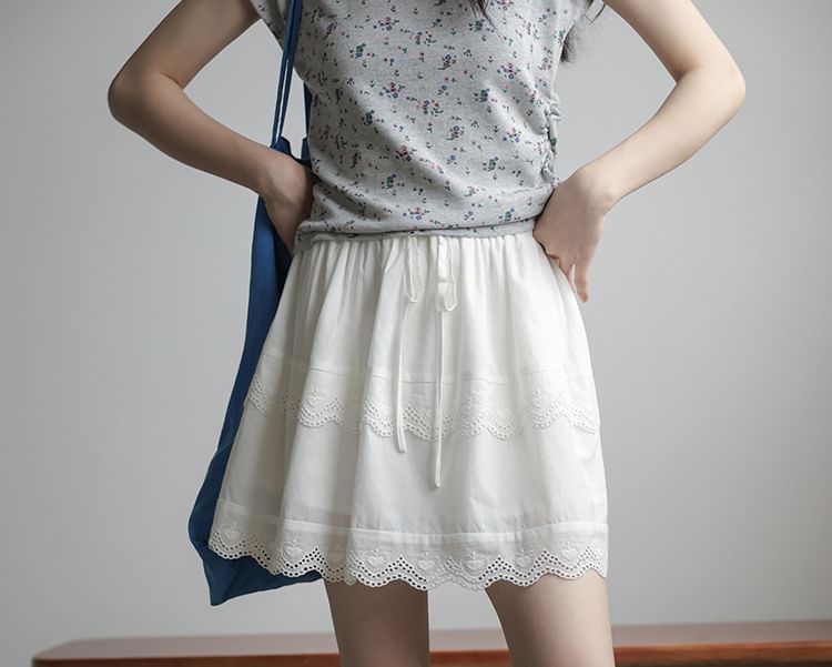 Maternity Drawstring Mini Skirt with Lace Accent