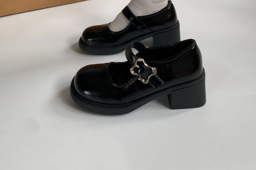 Low Heel Plain Mary Jane Pumps