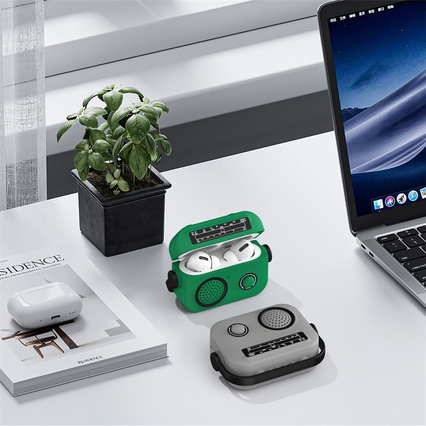 Radio Apple AirPods / Pro Earphone Case Skin