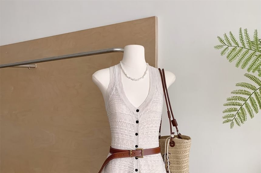 Black V-Neck Perforated Knit Maxi Dress with Belt - Altfashion Shop