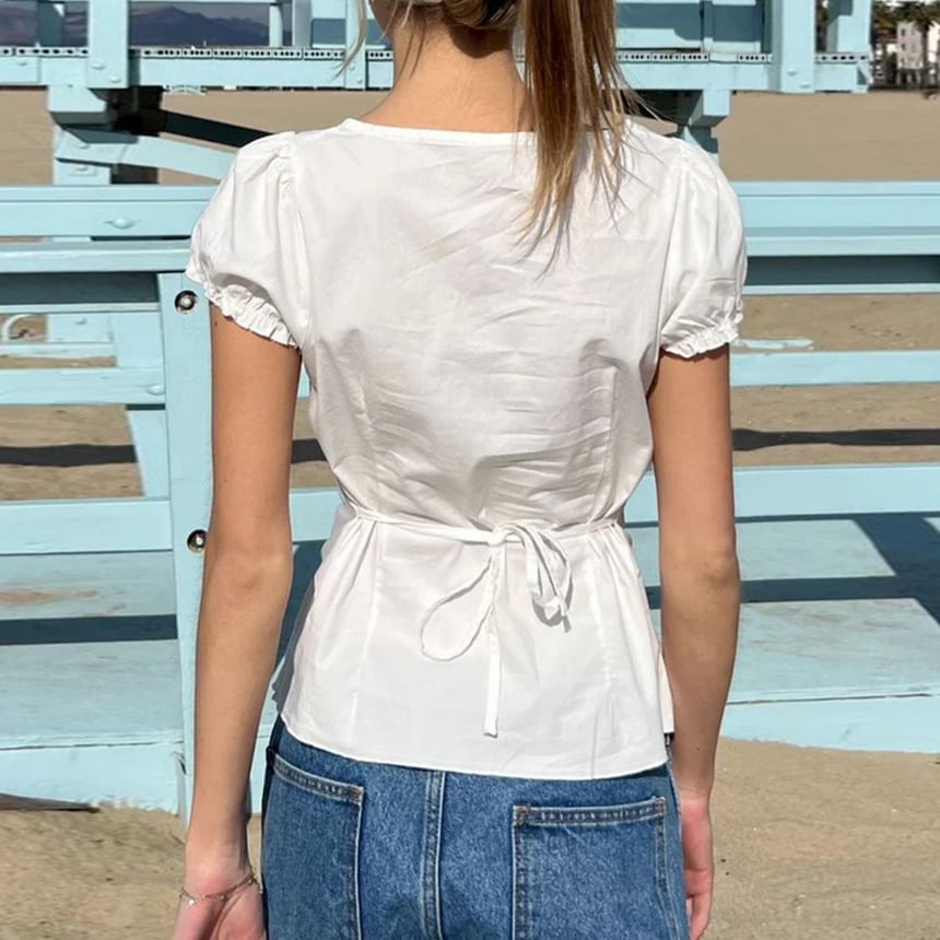 Plain Lace-Paneled Slim-Fit Short-Sleeved Blouse