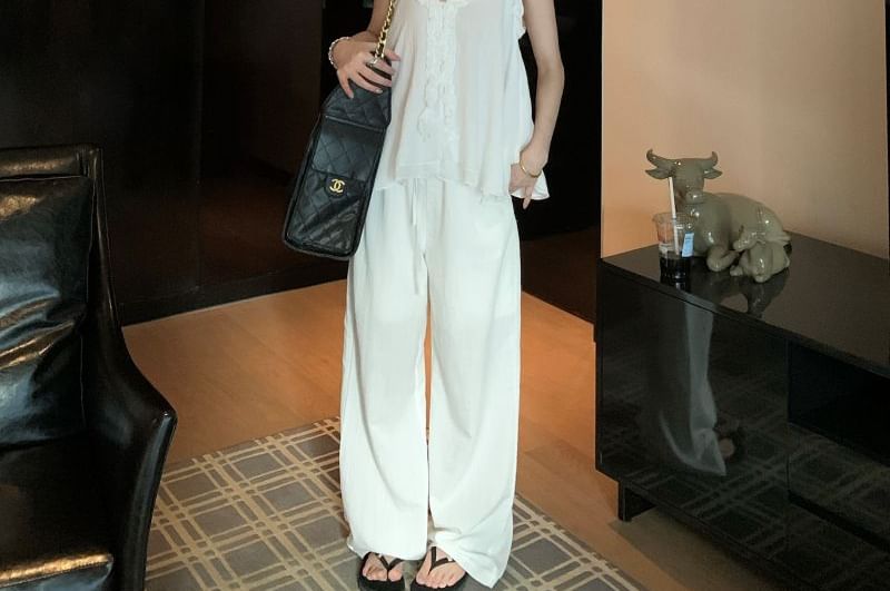 Flowy V-Neck Frill-Trimmed Plain Tank