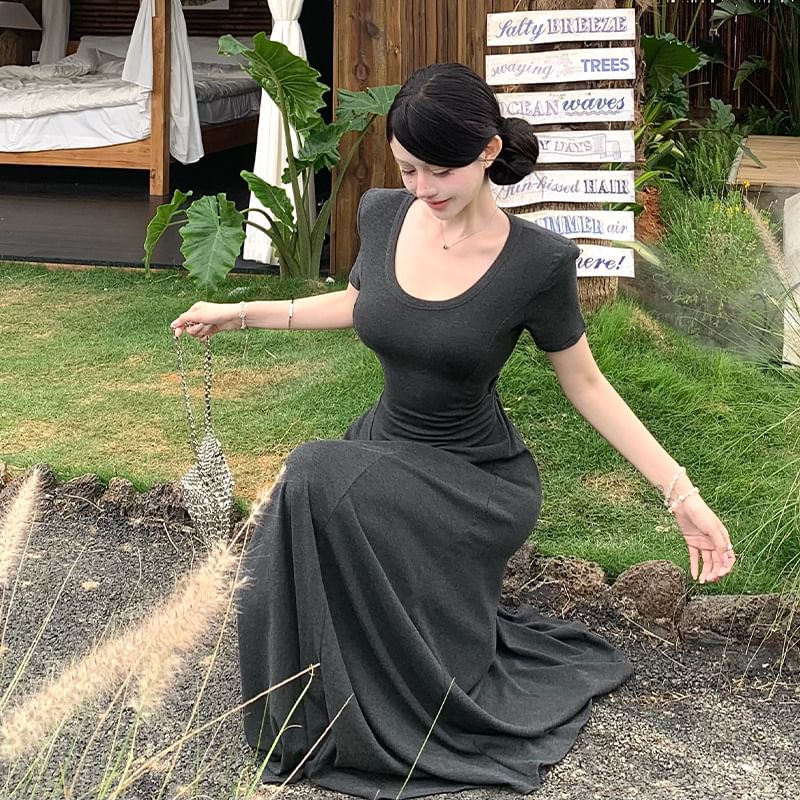 Black Short Sleeve Scoop Neck Cutout Tie Back Maxi Dress - Altfashion Shop