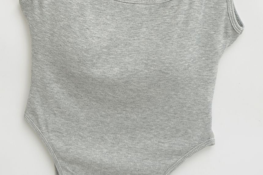 Plain Scoop-Neck Bodysuit Blouse