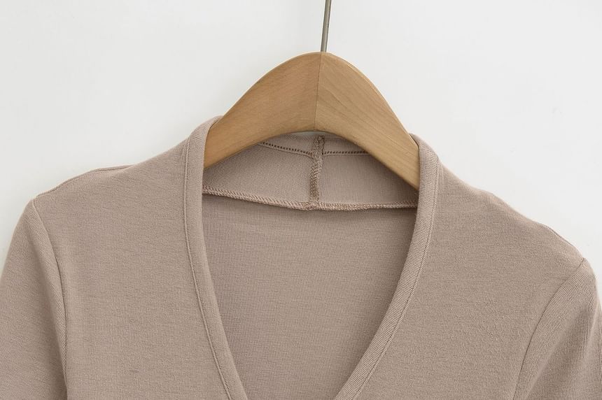 V-Neck Plain Short-Sleeved Tee