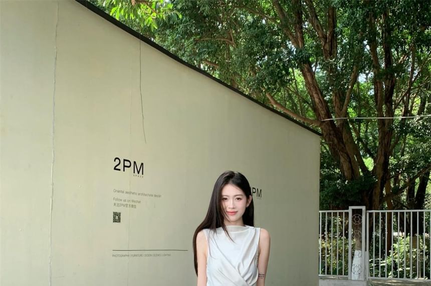 Sleeveless Twisted Plain Top and High Waist Maxi A-Line Skirt Set