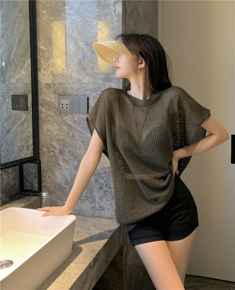 Plain Round-Neck Short-Sleeved Knit Top with Bra Top Set