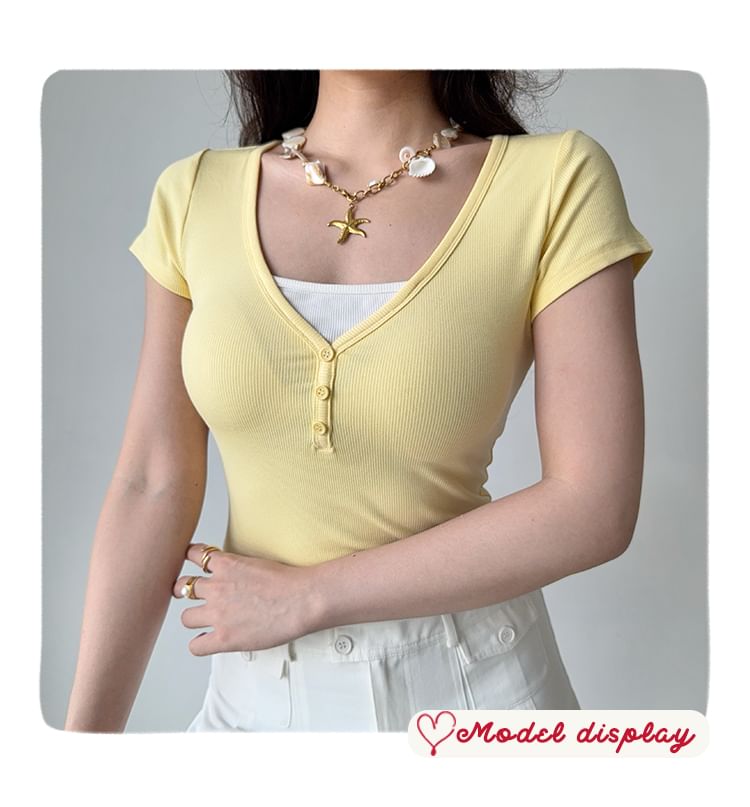 Mock Two-Piece V-Neck Short-Sleeved Plain Tee