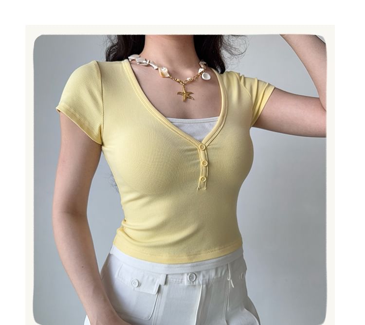 Mock Two-Piece V-Neck Short-Sleeved Plain Tee