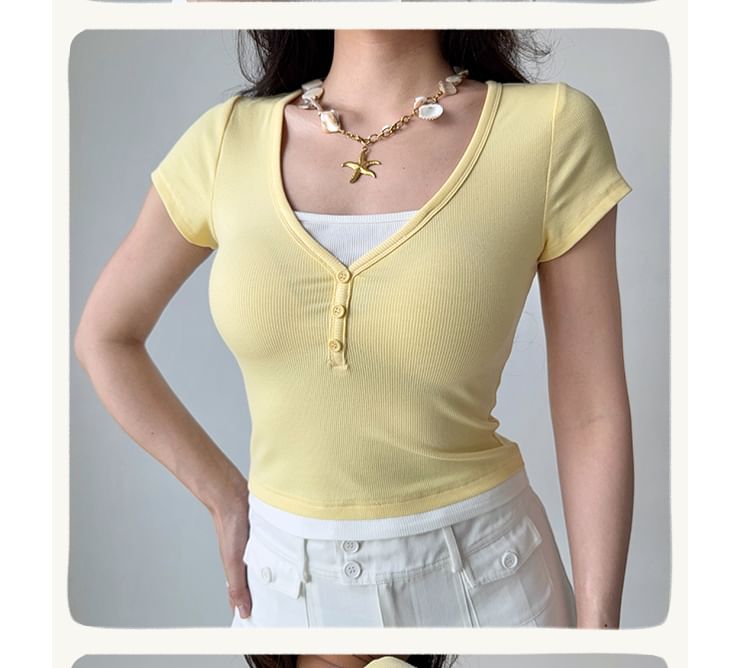 Mock Two-Piece V-Neck Short-Sleeved Plain Tee