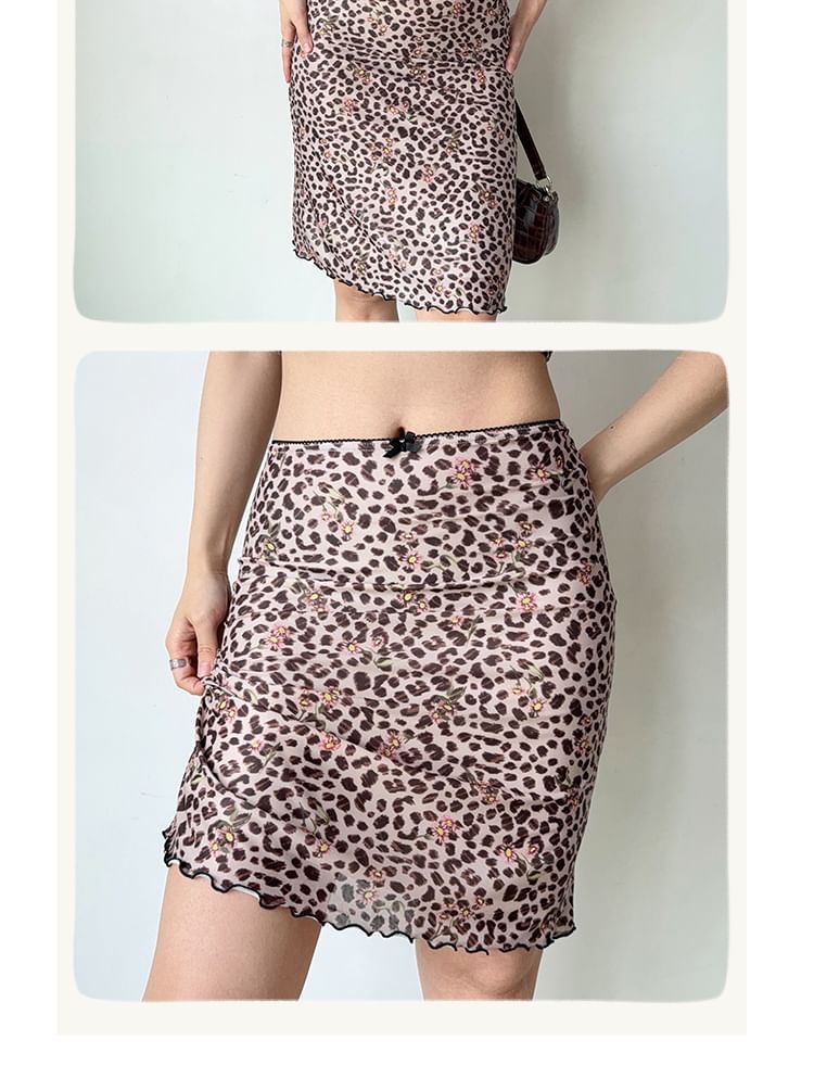 Leopard-Printed Scoop-Neck Spaghetti-Strap Cami with High-Rise A-Line Skirt