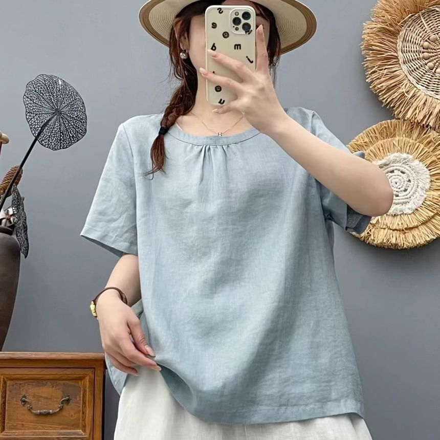 Plain Crew-Neck Short-Sleeved Top