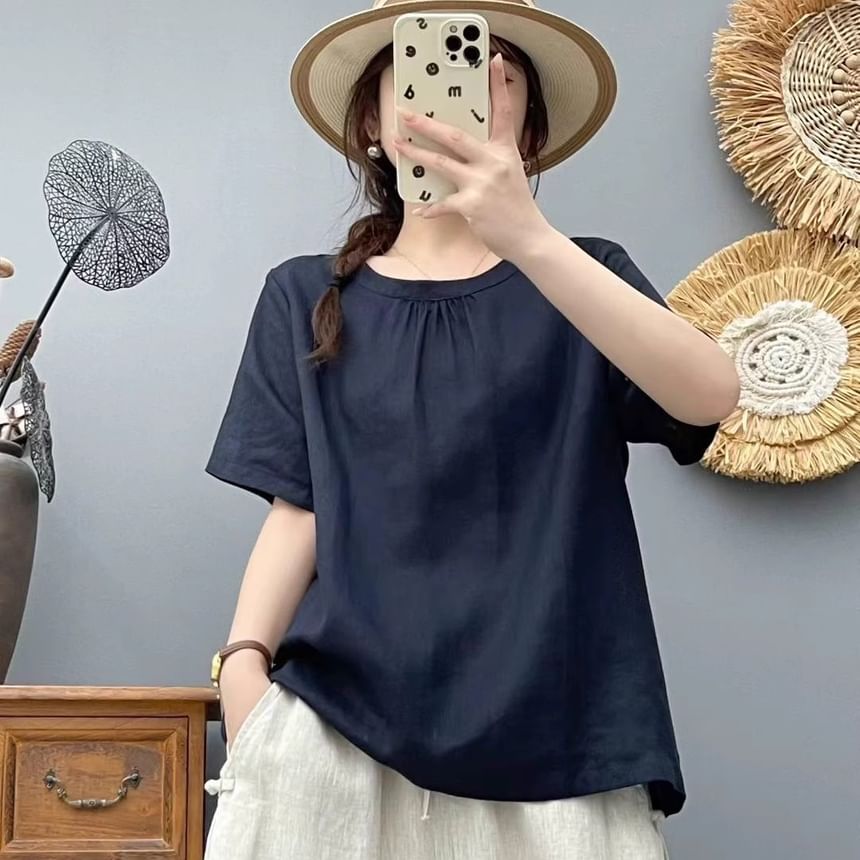 Plain Crew-Neck Short-Sleeved Top