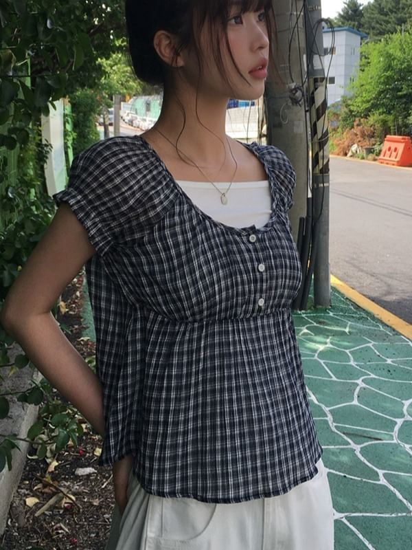 Plaid Peplum Short-Sleeved Blouse