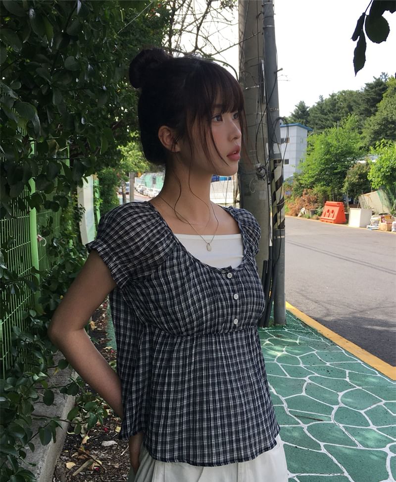 Plaid Peplum Short-Sleeved Blouse