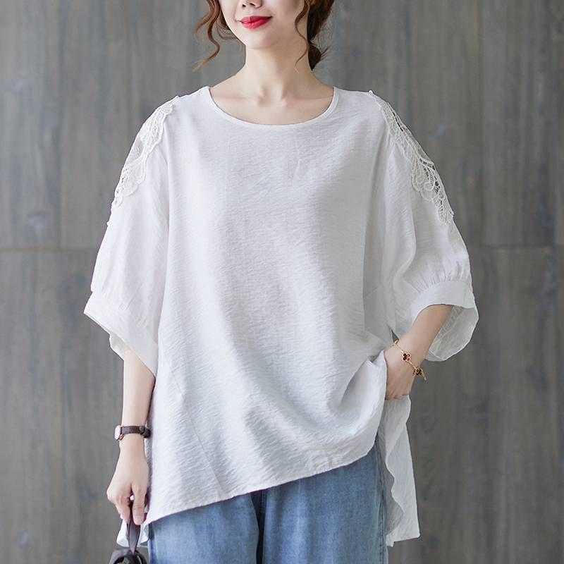 Asymmetric Lace-Panelled Three-Quarter Sleeved Round-Neck Tee