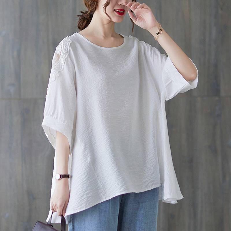 Asymmetric Lace-Panelled Three-Quarter Sleeved Round-Neck Tee