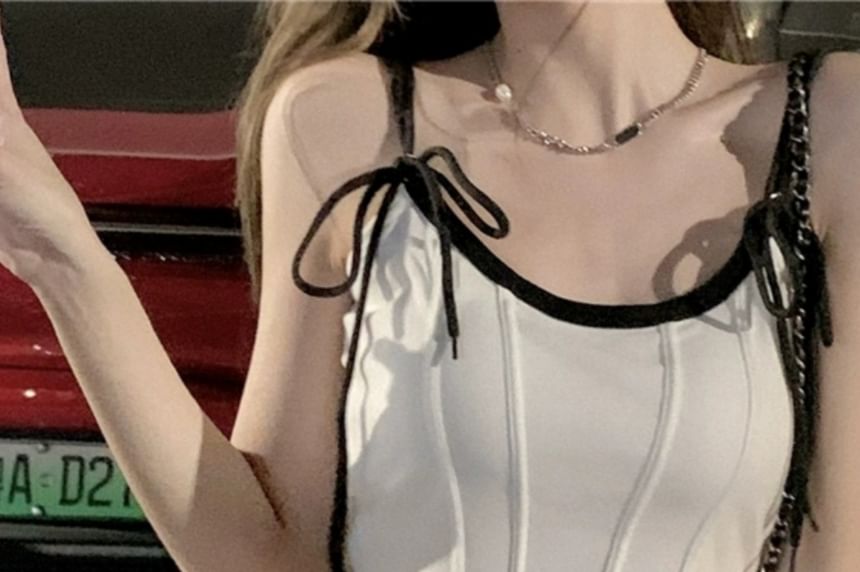 Contrast-Trimmed Tie-Shoulder Cropped Cami Top