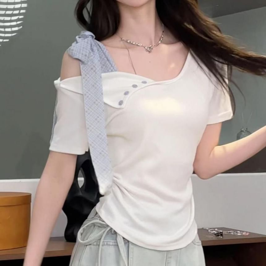 Plaid-Panelled Cold-Shoulder Short-Sleeved Tee