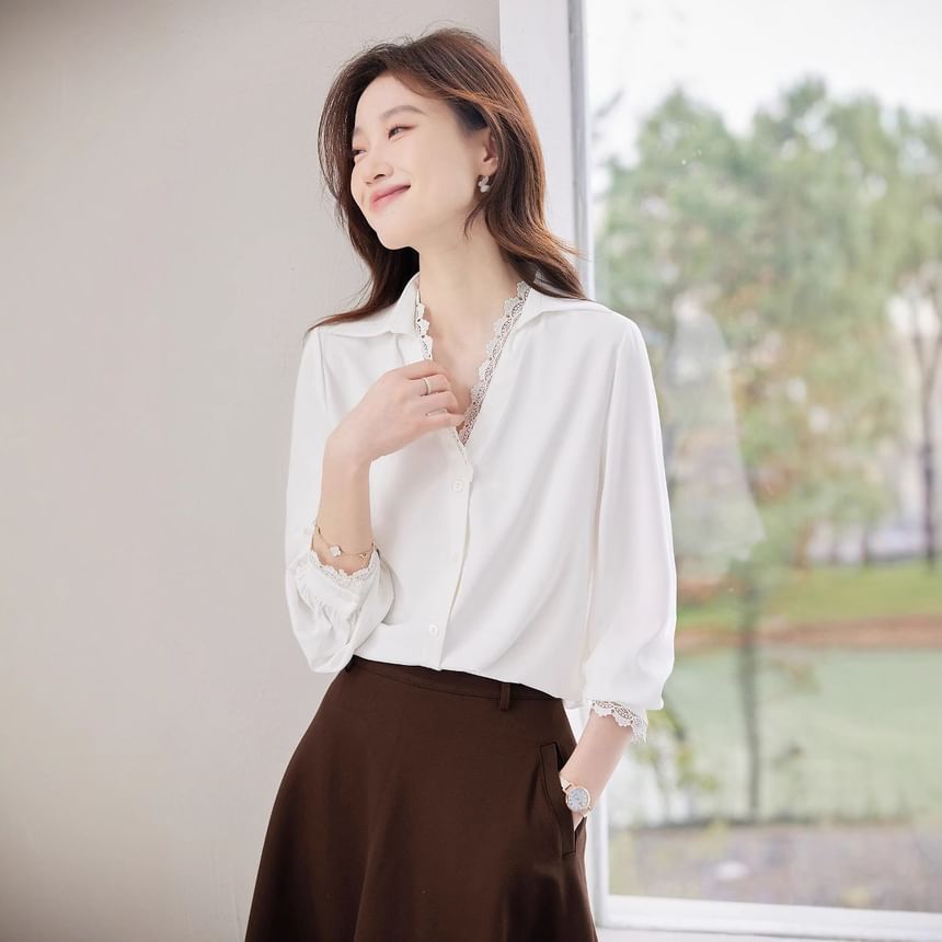 Collared V-Neck Lace-Trimmed Long-Sleeved Shirt