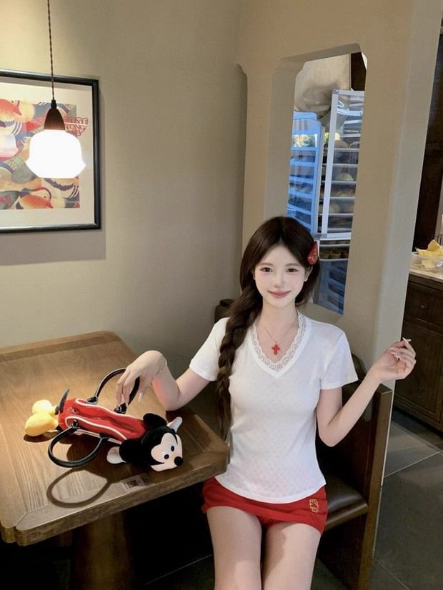 Short Sleeve V-Neck Lace Trim T-Shirt