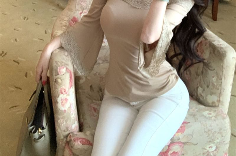 3/4 Sleeve Off Shoulder Lace Trim Crop Top